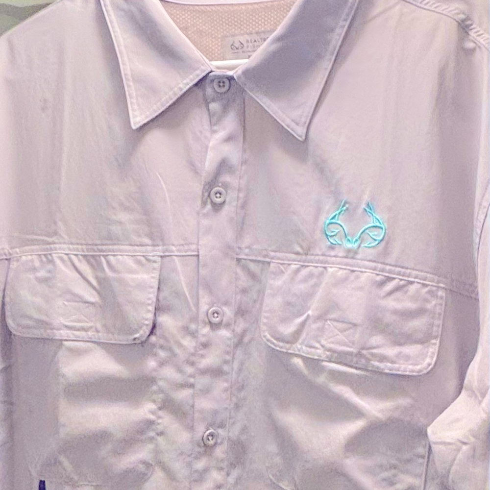 Men’s RealTree Button Down Gray  Fishing Shirt